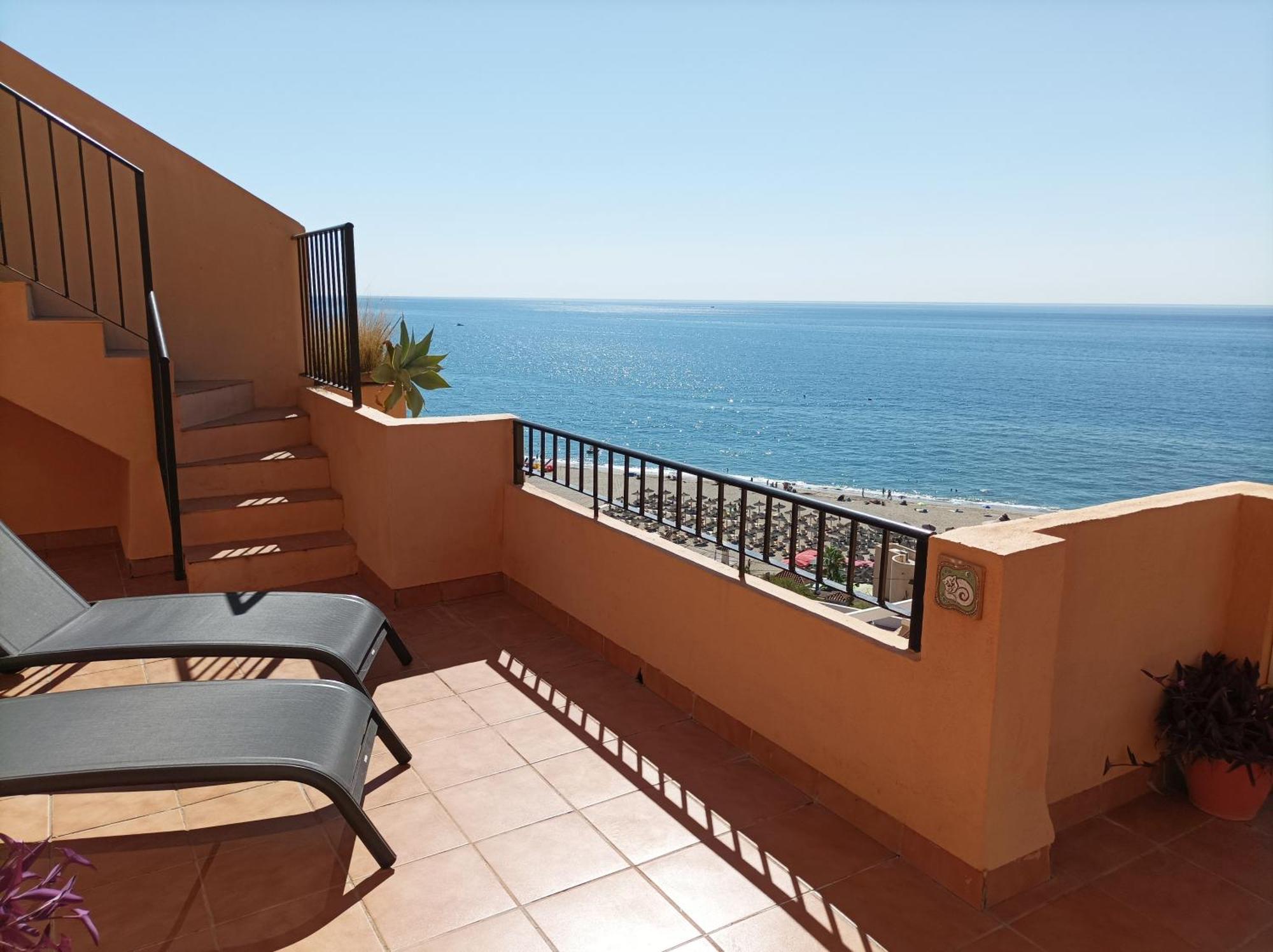 בנאלמדנה Carvajal Beach Seaview Apartment מראה חיצוני תמונה